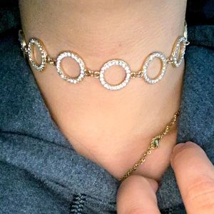 Beautiful faux gold and crystal choker